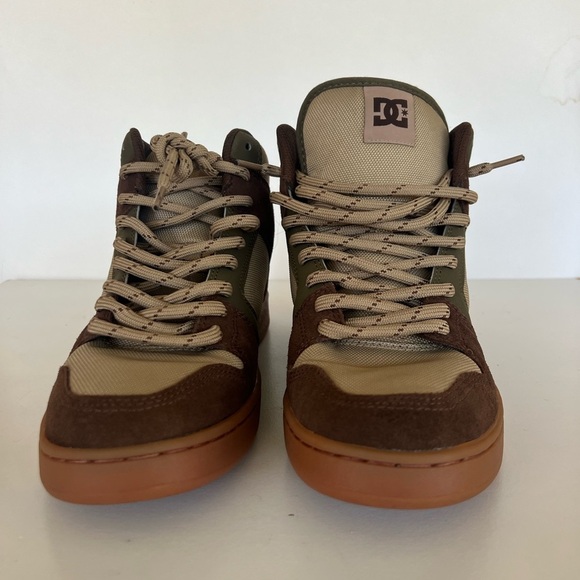 DC Men's Manteca 4 Hi WR High-Top Shoes in Dark Chocolate/Military, size 12 - Picture 4 of 15